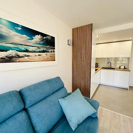 شقة El Palmeral Vistas, Sea View, Pool Seasonal 15 June-15 Sept تورّيفيِخا